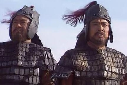 此人和马谡共守街亭，为何他没有被杀？