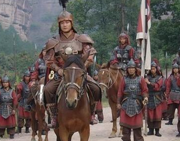 朱元璋出身于社会最底层，是如何推翻元朝统治的？