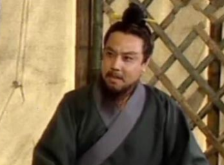 刘备称帝后，任命张飞为司隶校尉而不是赵云，是为何?