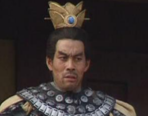 刘备在白门楼上让曹操杀掉吕布，他的目的是什么？