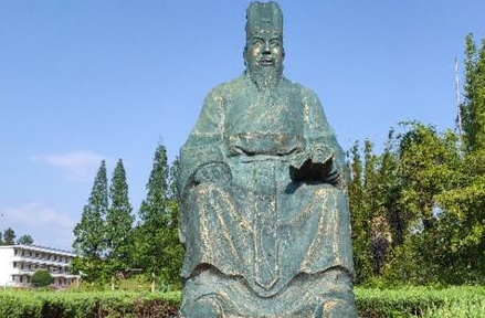 她是欧阳修唯一的发妻，却在16岁难产去世