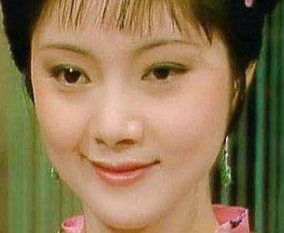 红楼梦中黛玉没有跟宝玉在一起是因为薛宝钗的存在吗？