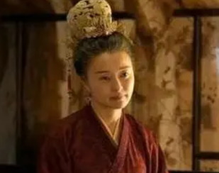 历史上刘娥在遇到宋真宗之前嫁过一次人，为何还那么受宠？