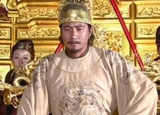 朱元璋十分没有安全感，表现在哪些方面呢？他的疑心病为何那么重？