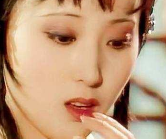 红楼梦中林黛玉进入贾府之后与贾琏之间的关系怎么样？
