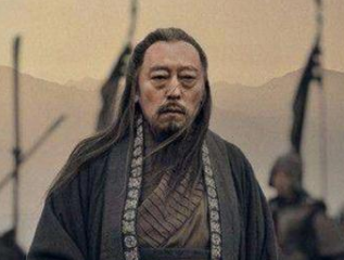 历史上曹操与曹丕在对待司马懿一事上，态度有何区别？