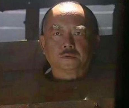 和珅的家产解决了清朝十二年的财政危机 清朝最后为什么还是衰败了