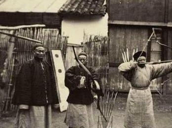 晚清时期的八旗子弟生活如何？有多奢靡？