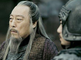 诸葛亮发动北伐时，实力雄厚的魏国为何会选择防守？