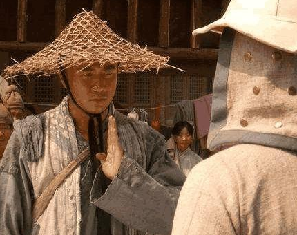 胡惟庸请朱元璋喝酒 半路上朱元璋为什么想杀他全家