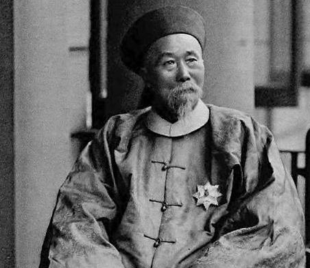 李鸿章身为清朝末年著名的&ldquo;背锅侠&rdquo; 李鸿章是奸臣还是名臣