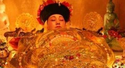 慈禧死后嘴里都含着一颗夜明珠 武则天死后嘴里放的是什么