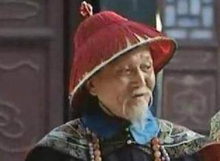 清朝历史上，鳌拜为何动不了索尼？