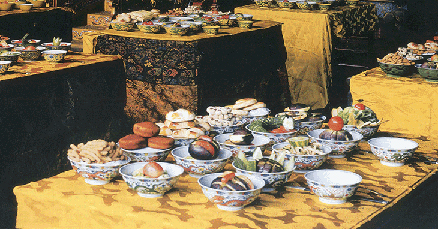 明朝皇帝宴请百官时，桌子上一般会有哪些美味佳肴？