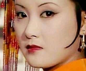 红楼梦中王熙凤和王夫人是什么关系？她们之间相处的如何