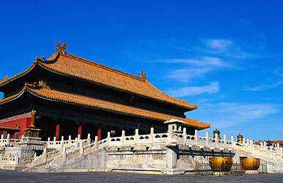 古代交通工具匮乏，建故宫的巨石是如何搬运过来的？