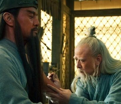 曹操当初为什么要杀华佗 曹操此举是不是正确的