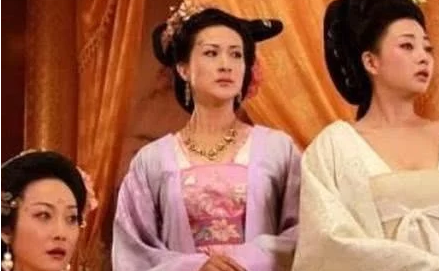 武则天都已经是李治的皇后了，为何还要当这一代女皇？
