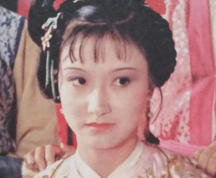 红楼梦中薛宝钗到底多有心机？从这两件事情可以看出来