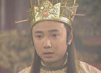 朱允炆是什么身份？只能算作半个嫡孙为何会继位？