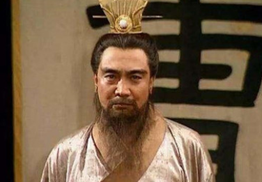 曹操败走华容道并没有遇到关羽，他是怎么逃走的？