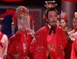 刘备睡觉时有什么特别嗜好？为什么说他不务正业？