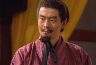 孙策是东吴的缔造者，他为和把大位传给自己的弟弟呢？