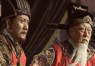 严嵩担任十九年首辅，为何最后会被清算呢？