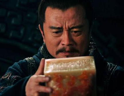 东汉末年第一个称帝的人是袁术 袁术到底哪里来的底气