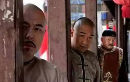 和珅真正的靠山是乾隆吗 他若不死,嘉庆就动不了他