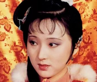 红楼梦中黛玉的情敌是谁？是薛宝钗吗？