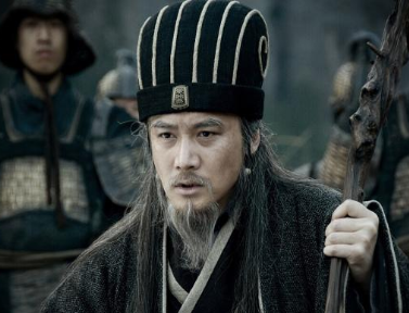 诸葛亮为什么要组织北伐？他有什么目的？