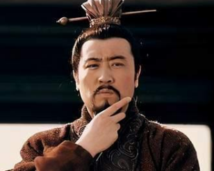 曹操去世后，曹丕为何会杀掉刘备前来吊丧的使者？