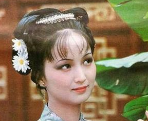 红楼梦中王熙凤有多狠辣？又是如何算计平儿的？
