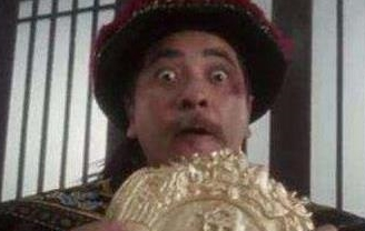 皇帝下令处死大臣，大臣拿出免死金牌却没用？