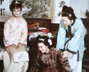 红楼梦中赵姨娘为何不受欢迎？她真的是个可怜人吗