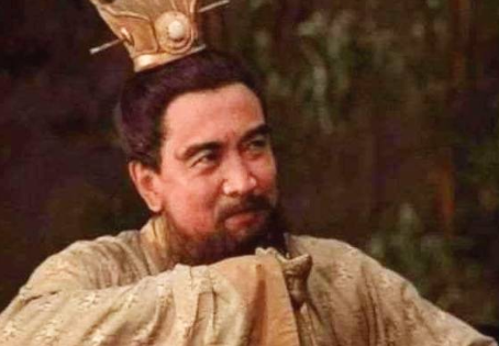 曹操权倾朝野势力庞大，他怎么不称帝呢？