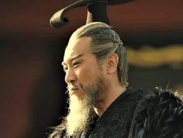 曹操坚持远征乌桓的原因是什么？他为何要这么做