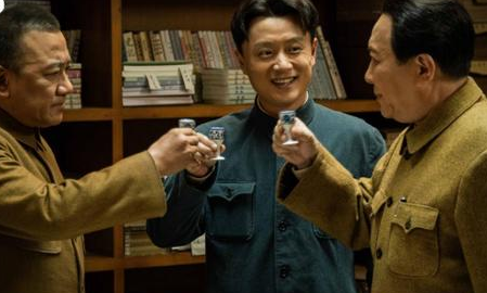 《跨过鸭绿江》为何一片好评？大格局加上大制作