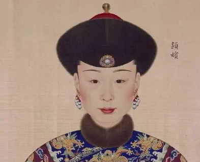 颖贵妃的贵妃名位是怎么来的？她最后的死因是什么？
