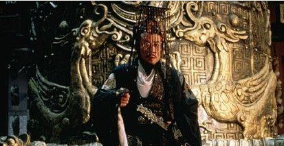 战国刺客荆轲简介：荆轲在没有杀掉秦王时又是怎么死的?