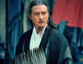 诸葛亮手中的羽毛扇有什么特殊作用吗？他为什么一直拿着把扇子？