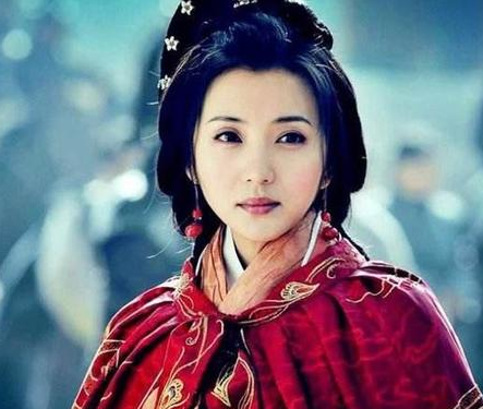 貂蝉作为三国时期的美女 王允为何没有占为己有