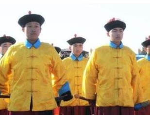 清朝时期，皇帝是如何保证身边的带刀侍卫不会谋害他的呢？