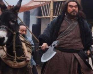 水浒传中，李逵为何会掏心掏肺的对宋江好？