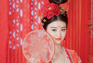 唐高宗李治为什么会将亲妹以皇后礼下葬？