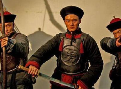 清朝士兵衣服上都刻有字 那么兵和勇之前的差距有多大