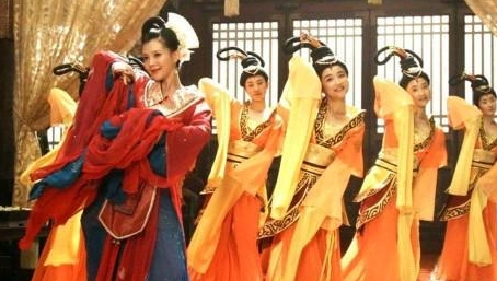 戚夫人的父亲手握重兵，怎么不救自己的女儿？