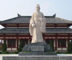通过孙子兵法分析，叔詹是如何迷惑楚国大军的？