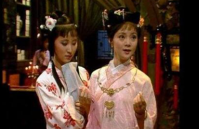 《红楼梦》第五十一回 薛小妹新编怀古诗 胡庸医乱用虎狼药